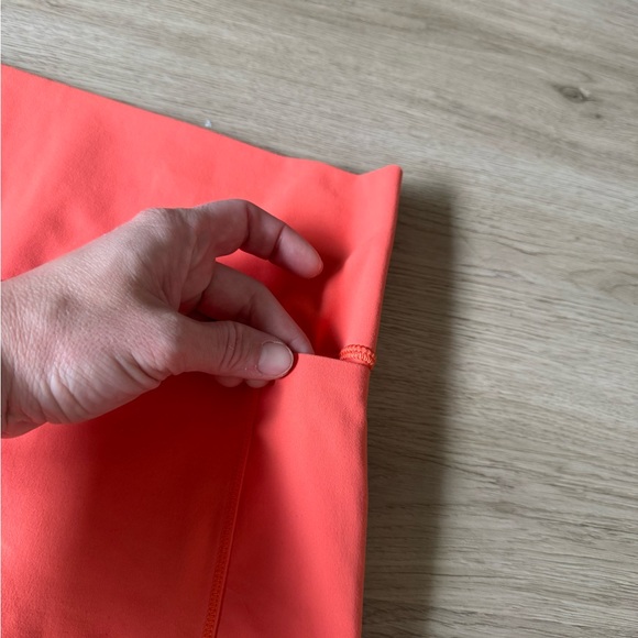 Vuori studio pocket biker shorts - Picture 3 of 6